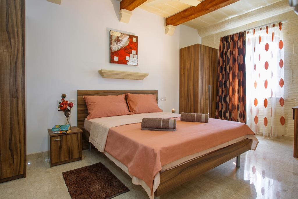 Carini Farmhouses Għarb Rum bild