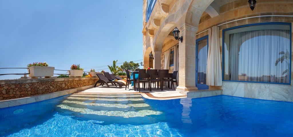 Carini Farmhouses Għarb Exteriör bild