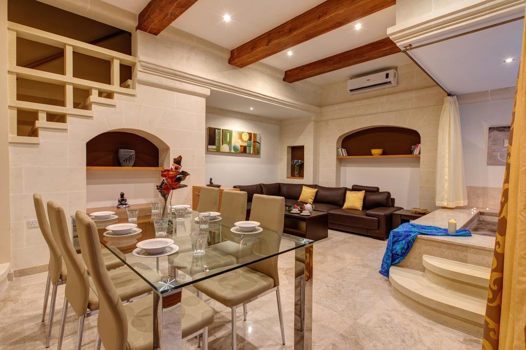 Carini Farmhouses Għarb Exteriör bild